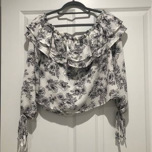 Sadie&Sage Floral off shoulder ruffle topTieSleeve